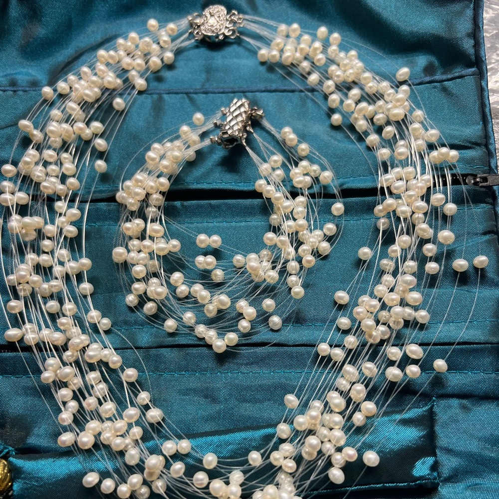 Fresh Water Pearl “30 rows” with matching bracelet also “30 rows”
